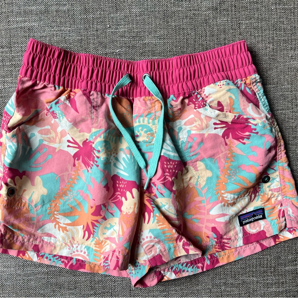 Patagonia Kids Tropical Print Shorts - Pink and Teal L(12)